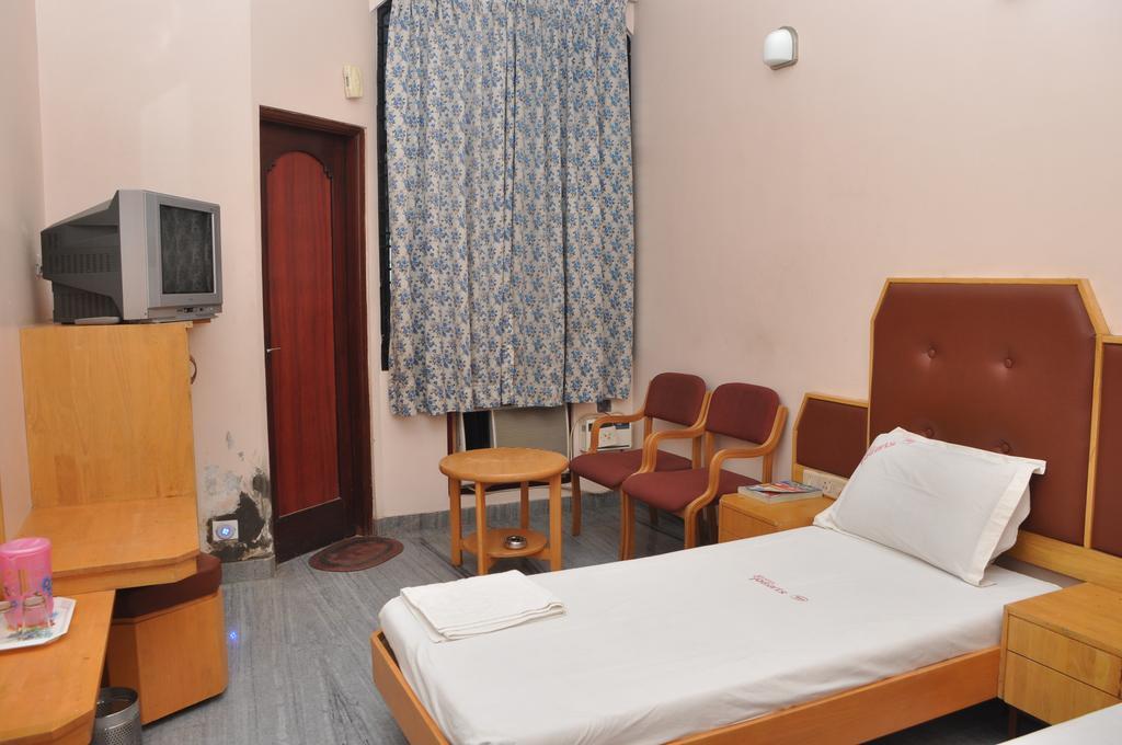 Hotel Pearls Madurai Ngoại thất bức ảnh