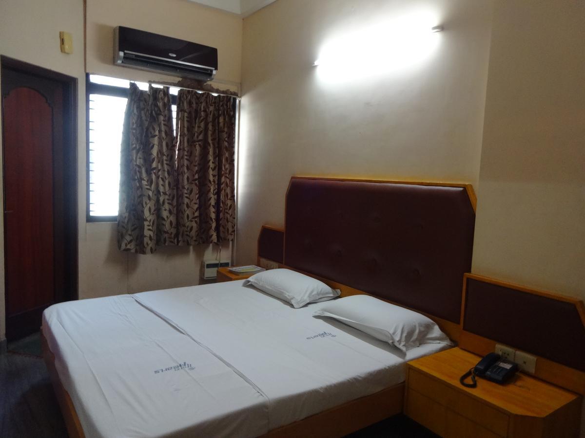 Hotel Pearls Madurai Ngoại thất bức ảnh